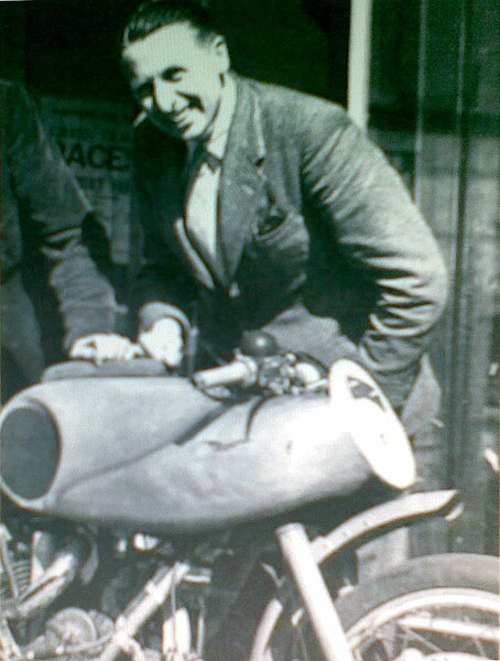 File:Bob Foster (motorcyclist).jpg