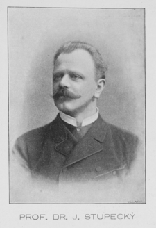 Josef Stupecký r. 1903 (foto archiv ÚČL AV ČR)