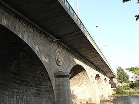 Image illustrative de l’article Pont de la Révolution