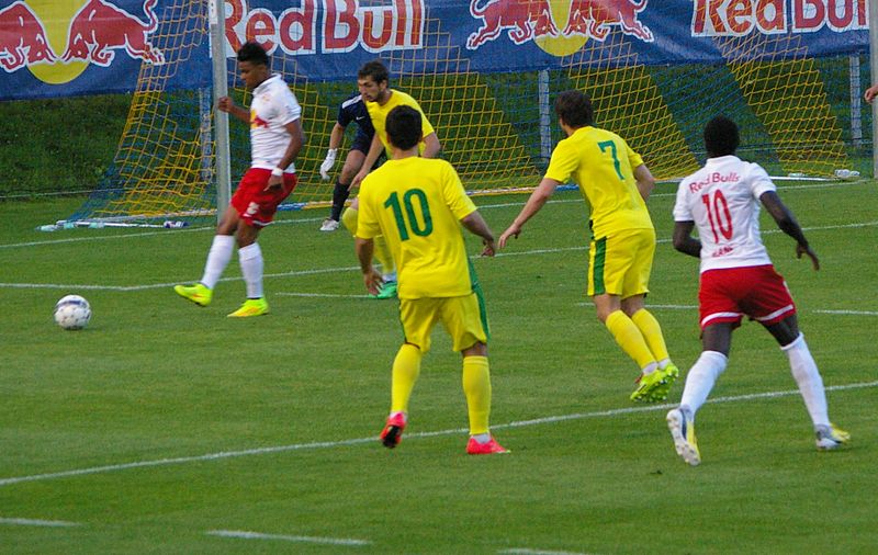 File:Testspiel Red Bull Salzburg gegen Anschi 1. Juli 2014 05.JPG