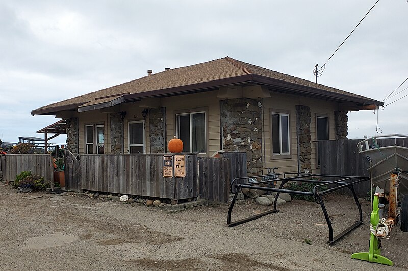 File:Former Tobin station, Pacifica, September 2023.jpg