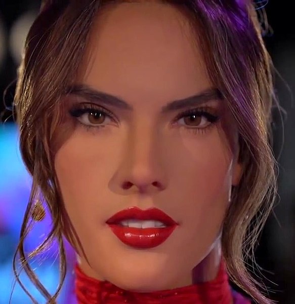 File:Alessandra Ambrósio January 2020, 01.jpg