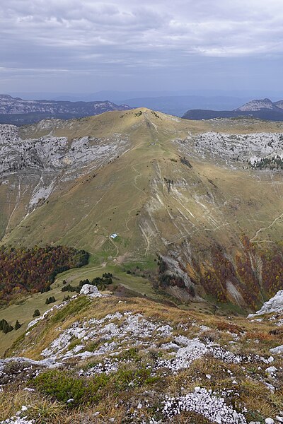 File:Col de la Buffaz & Pointe de la Québlette @ Sommet du Mont Lachat (51017645247).jpg