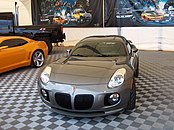 Chiếc xe Pontiac Solstice được sử dụng để miêu tả Jazz