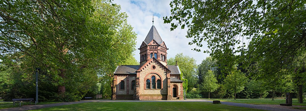 Chapel on the historic city cemetery (Stadtfriedhof) in Göttingen, Germany.