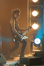 Thumbnail for File:Simon Gallup - 1st August 2007.jpg