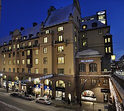 Kungsgatan 19-21 i Stockholm, sett från Regeringsgatans bro