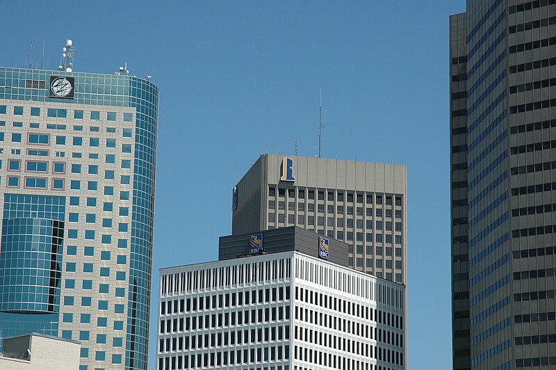 File:Winnipeg downtown skyscrapers 0413.jpg