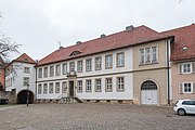 Bischofshaus; links das Paulustor