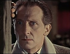 Peter cushing the brides of dracula (1).jpg