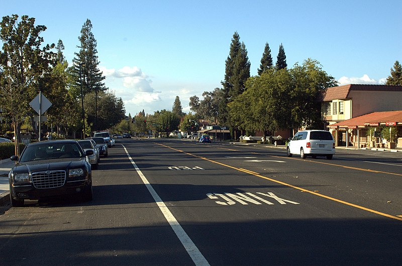 File:South Downtown Alamo CA.jpg