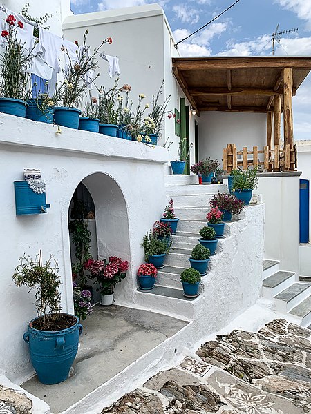 File:House in Chora - Kythnos.jpg