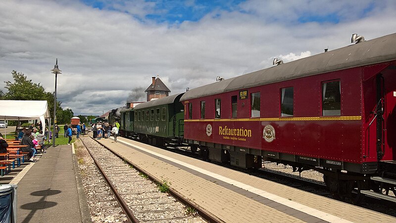 File:Landappbw 624697 1823 Dampfzug am Bahnhof Gerstetten Gerstetten.jpg