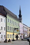 Obernberg am Inn, Hotel goldenes Kreuz, Kirchturm.jpg