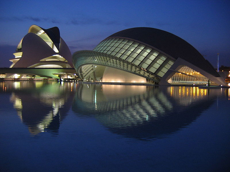 File:Ciudad de las ciencias noche.JPG