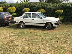 Right side view of the 1984 nissan liberta villa (N12).jpg