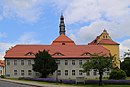 Schlossanlage, bestehend aus Wehrturm, Oberamtshaus, Marstall sowie Verbindungsbauten