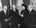 Le président Dwight Eisenhower avec l'archevêque Iakovos, en 1953.