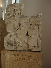 Tempio Y Triade delfica