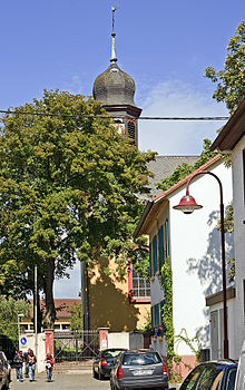 Gensingen Evangelische Kirche 20100831.jpg