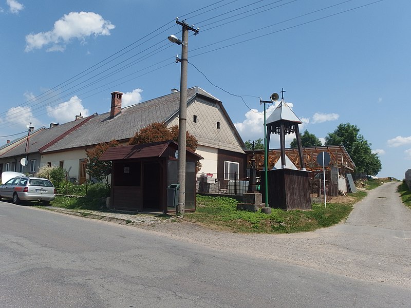 File:Rohozná (SY), zvonice.jpg