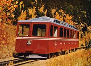 Dieselelektrischer Zahnradtriebwagen Bhm 2/4 der Pike's Peak Railway mit zwei Unterflur-Dieselmotoren (1960)