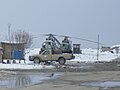 Sowjetische Helikopterwracks am Rand vom Flugplatz vor dem ehemaligen Feldlager