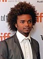 Eka Darville interpreta Malcolm Ducasse