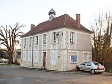 Ang Town Hall sa mga vonenay-sous-zonesnes