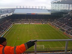 Newcastle United vs Barnsley, 6 March 2010 (1).jpg