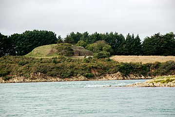 The Gavrinis passage grave on Gavrinis Island, global view of the cairn