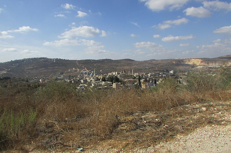 File:DeirSharf8019.JPG