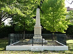 Le monument aux morts.