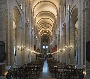 Saint-Sernin (Toulouse) : berceau longitudinal avec doubleaux, berceau fractionné.