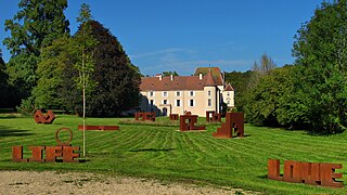 Malans (70), le château Sainte Marie et le parc aux sculptures.jpg