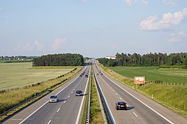 Blik naar het oosten vanaf een brug bij Lichtenberg op de A12. (2016)