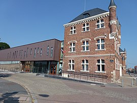 The town hall in Auby