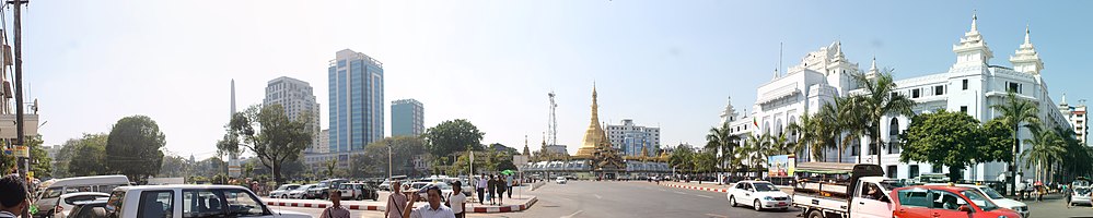 Panoramo pri la centro di Yangon.