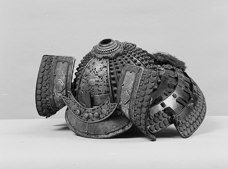 File:Helmet (Kabuto) MET 1262.jpg