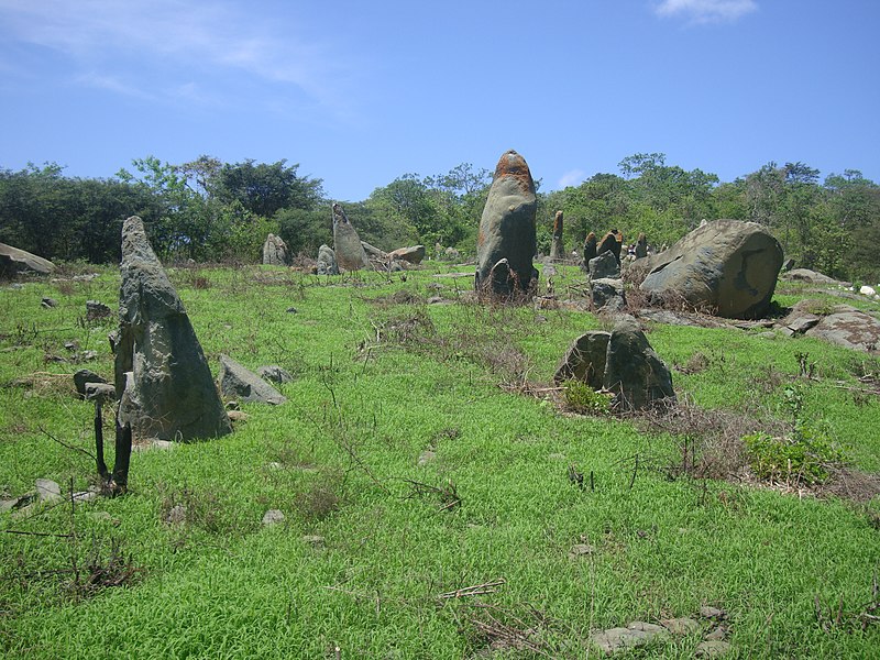 File:Quilluzara - panoramio (2).jpg