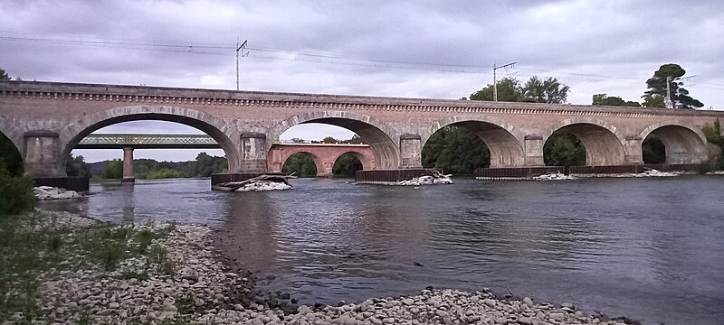 File:Ponts entre Portet et Pinsaguel.jpg