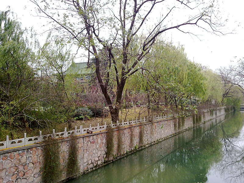 File:Nanjing Ming Palace-Southeast Moat.jpg