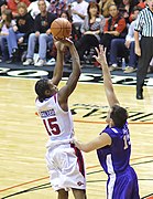 Kawhi Leonard SDSU Aztecs (5421108066).jpg