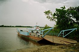 Veer over de Rio Meta van Puerto Ayacucho naar San Fernando de Apure in Venezuela