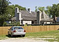 Maison Bolduc, a Ste. A Missouri Geneviève egy nagyobb épület, ugyanolyan stílusban, mint a Maison Bequette-Ribault.