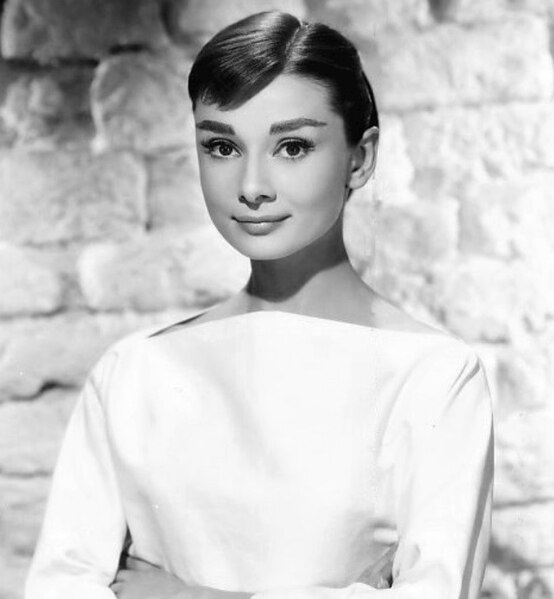 File:Audrey Hepburn 1956om (cropped).jpg