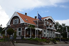 Houses in Rhenen with characteristic wooden ornaments