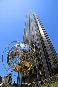 Hotelul-turn Trump International Hotel and Tower din New York