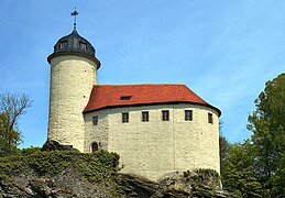 Castillo de Rabenstein (Sajonia), palas y bergfried del siglo XII.