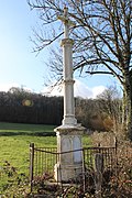 Croix de carrefour située à l'entrée de Bresnnes-le-Bas.